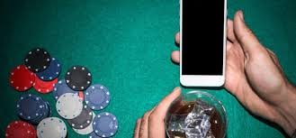 Filipino player placing a sports bet on okay bet app mobile browser